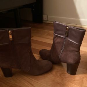 Size 8 1/2 boots . Never worn